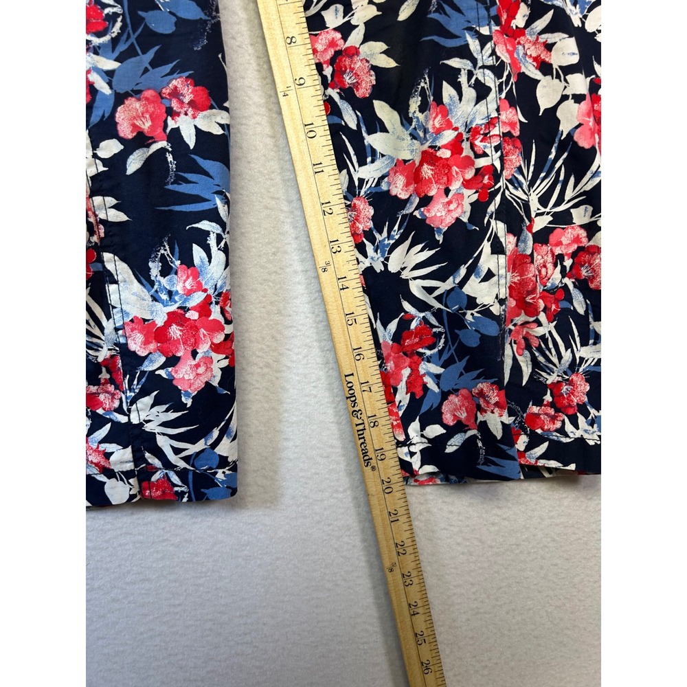 Tropical Floral Chico's 10 Navy Red Brigitte So Slimming Capri Pants Cropped - Picture 5 of 11